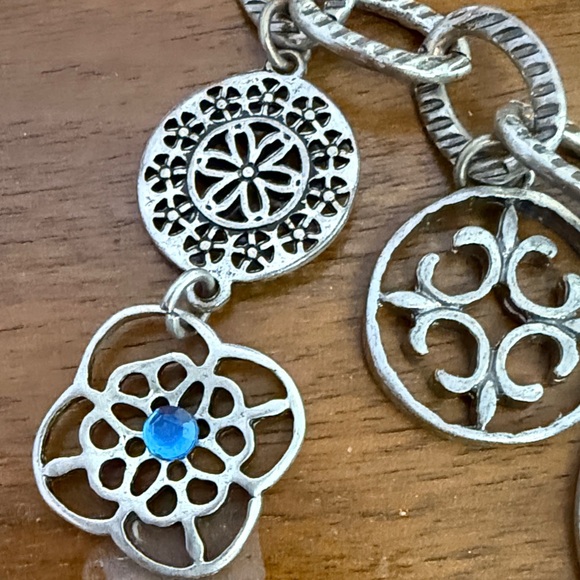 Jewelry - Silver Filigree Boho Pendant Necklace
